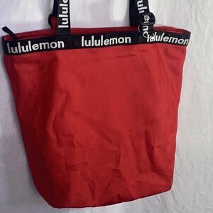 Lululemon tote bag